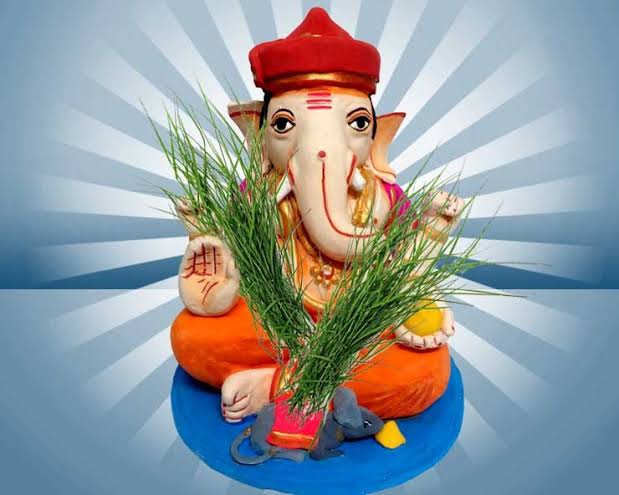 images 2025 08 18T194726.416 गणपतीच्या २१ दुर्वांचा अर्थ आणि महत्त्व | 21 Durva Significance in Marathi