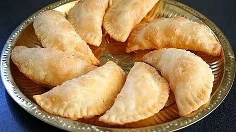 images 41 10 सोपे आणि झटपट दिवाळी फराळ पदार्थ | Diwali Snacks Recipes Marathi